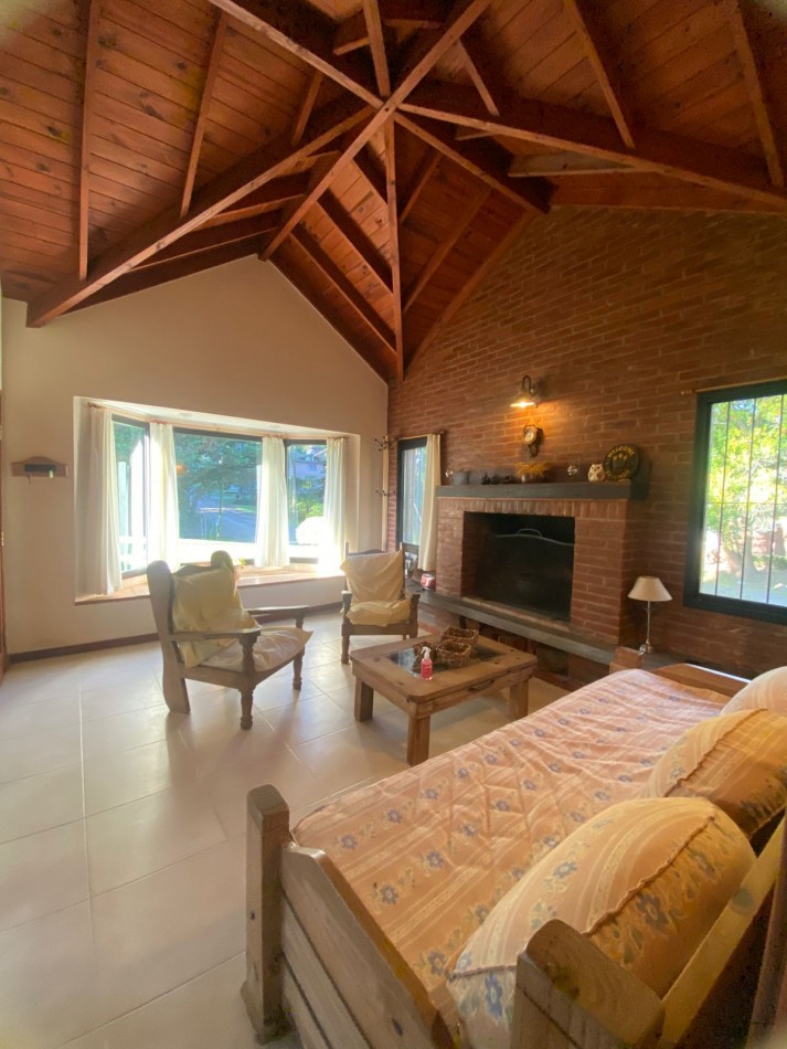 Chalet en golf pinamar, con hermoso parque, para 5 personas.