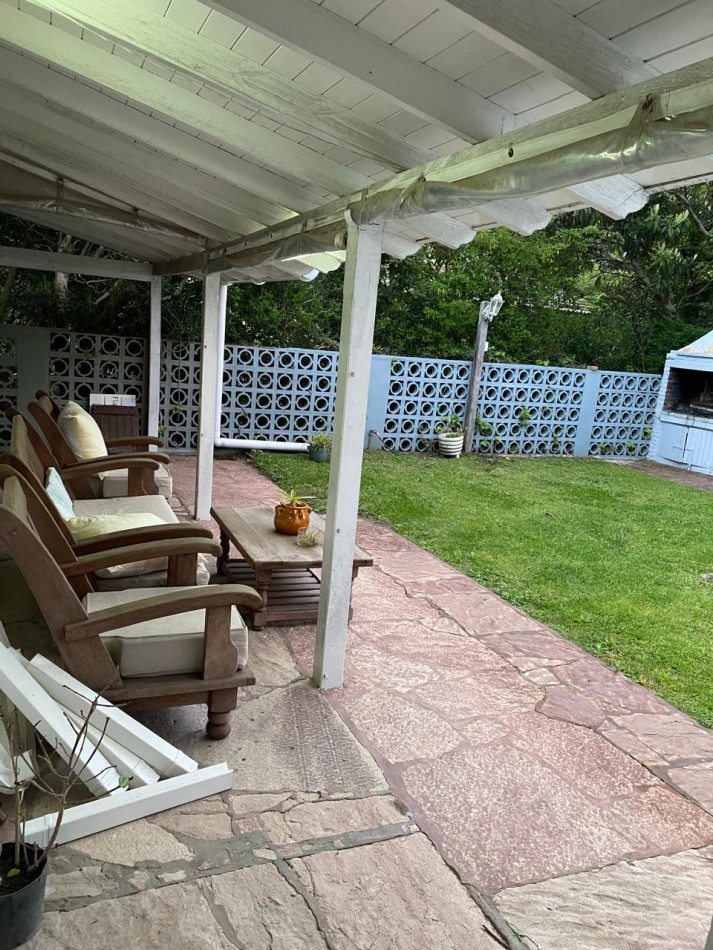 CASA EN ALQUILER TEMPORARIO EN PINAMAR CENTRO.