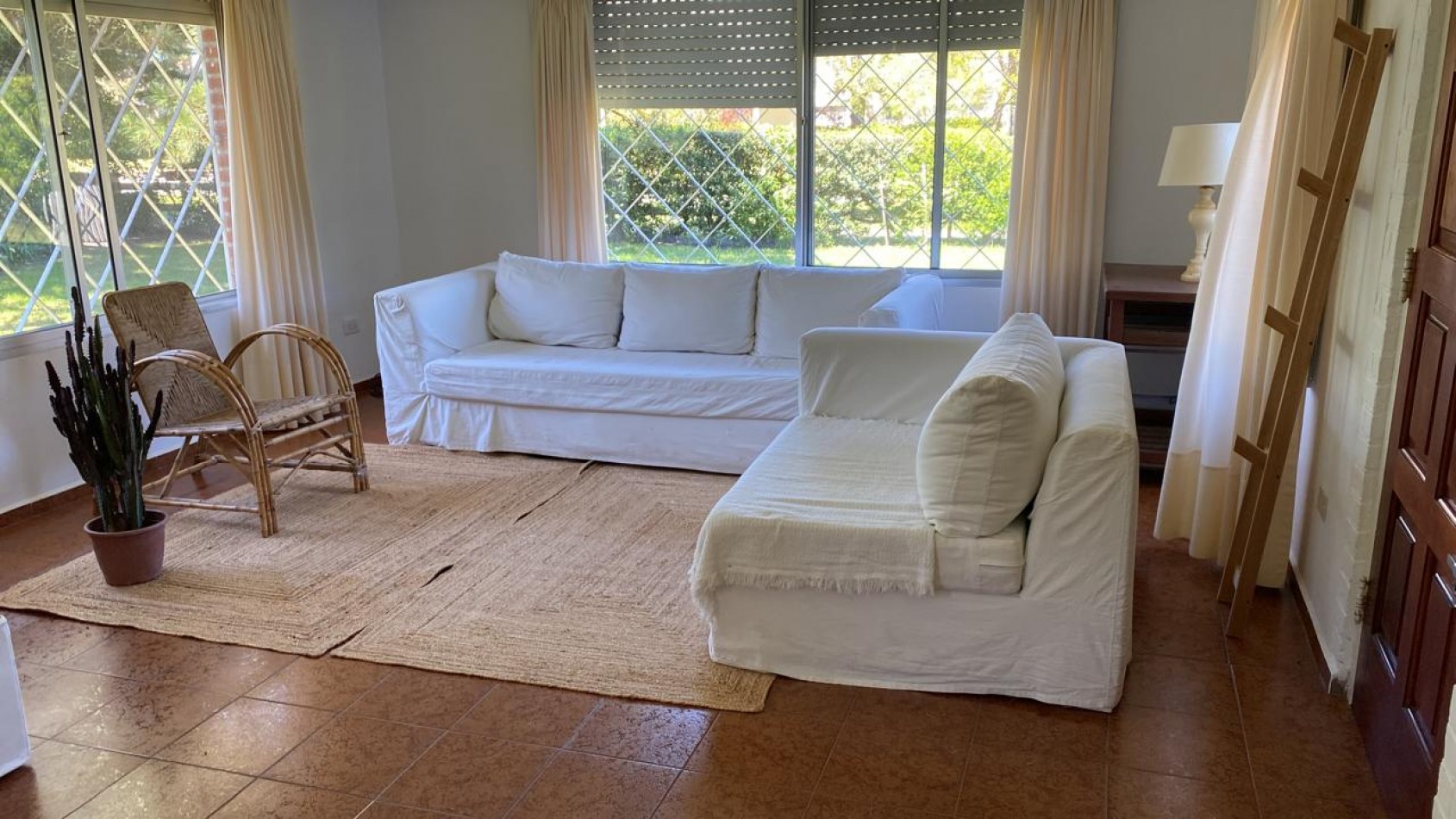 CASA EN ALQUILER TEMPORARIO EN PINAMAR CENTRO.