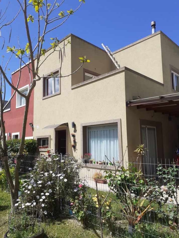 DUPLEX EN PINAMAR, PARA 8 PERSONAS. 