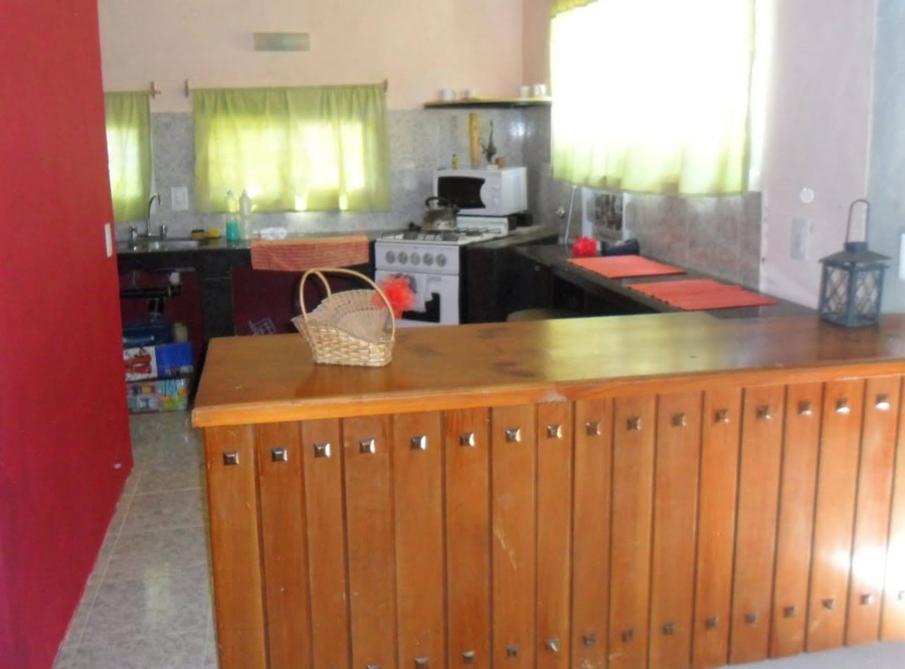 CASA EN MAR DE OSTENDE, ALQUILER TEMPORARIO A 500 METROS DE LA PLAYA.