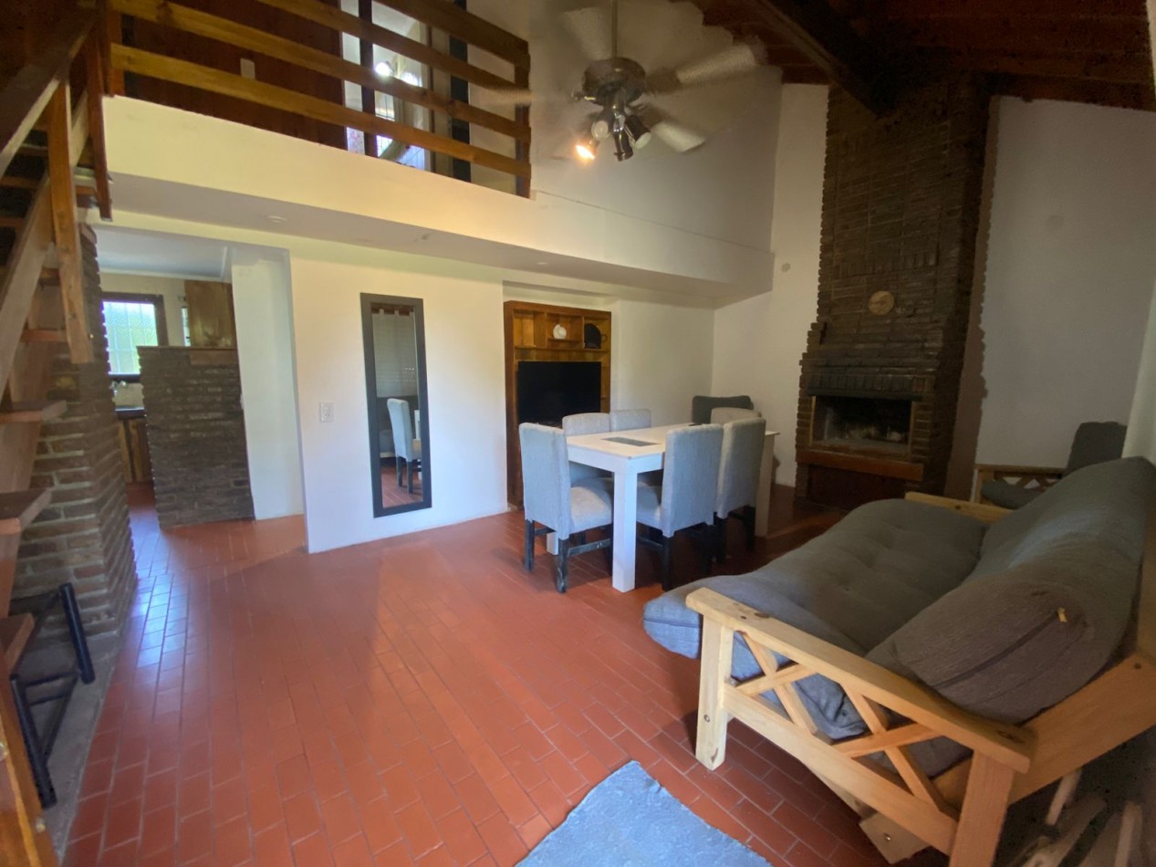 CASA EN MAR DE OSTENDE, A 400 METROS DE LA PLAYA.