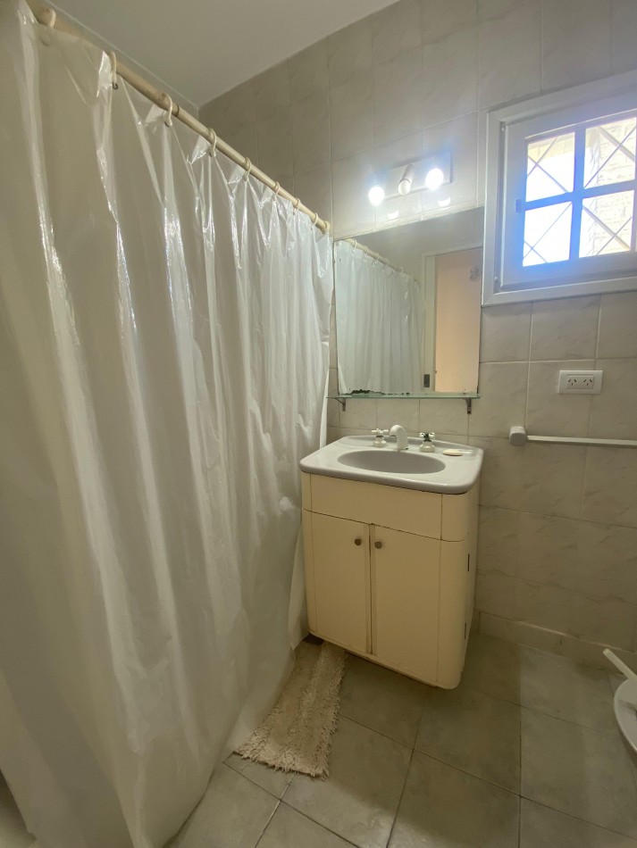 CASA EN ALQUILER TEMPORARIO EN PINAMAR CENTRO.