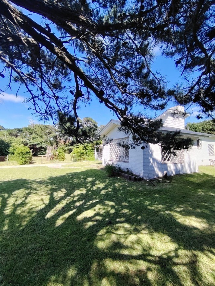 CASA EN ALQUILER TEMPORARIO EN PINAMAR CENTRO.