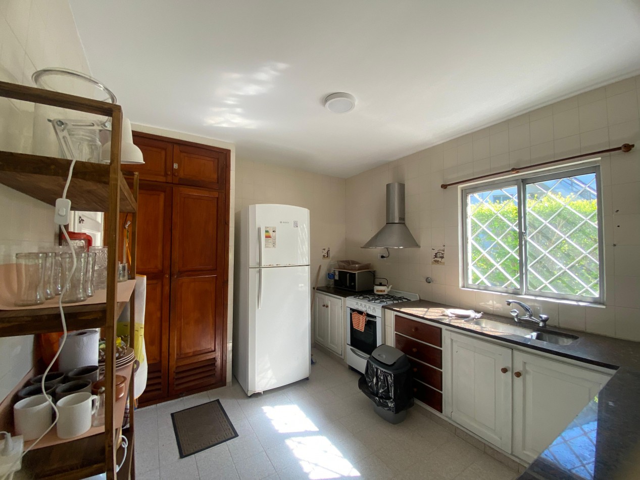 CASA EN ALQUILER TEMPORARIO EN PINAMAR CENTRO.