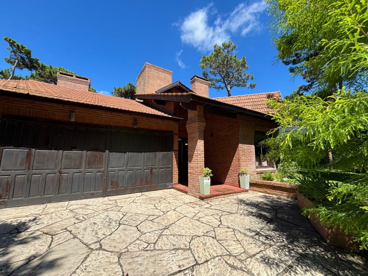 Hermosa casa en alquiler temporario en Pinamar.