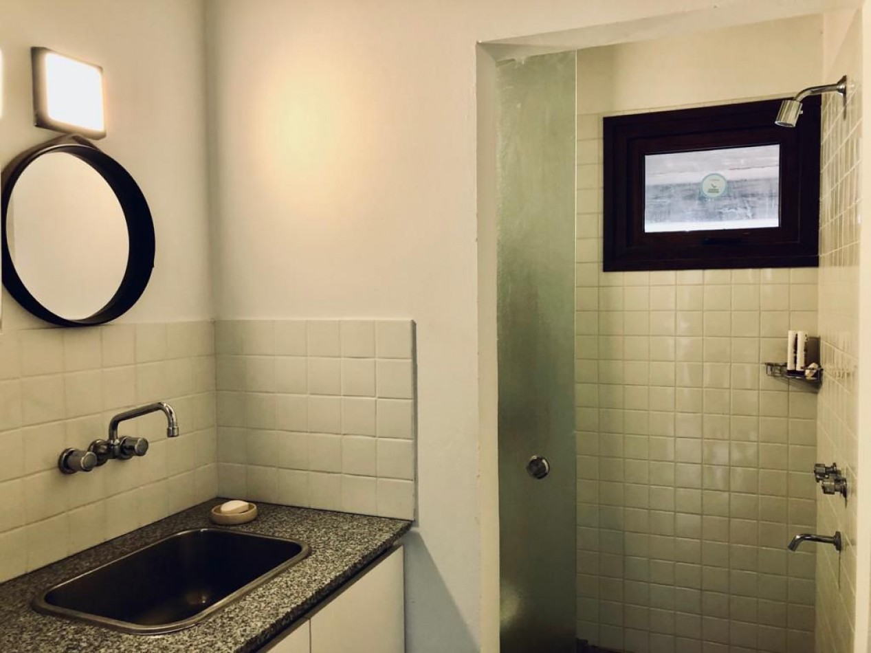 Casa en costa esmeralda, con pileta.