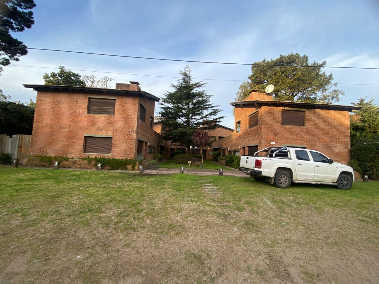 Duplex en Pinamar centro.