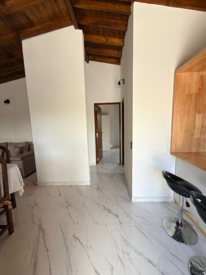 Departamento con pileta para 6 personas.