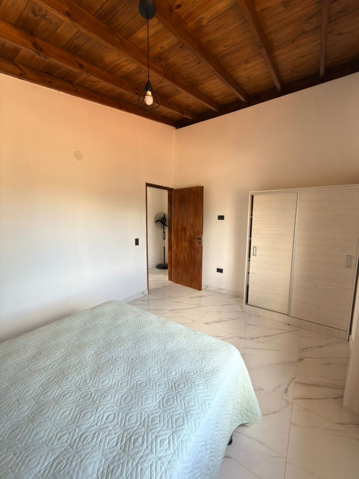 Departamento con pileta para 6 personas.