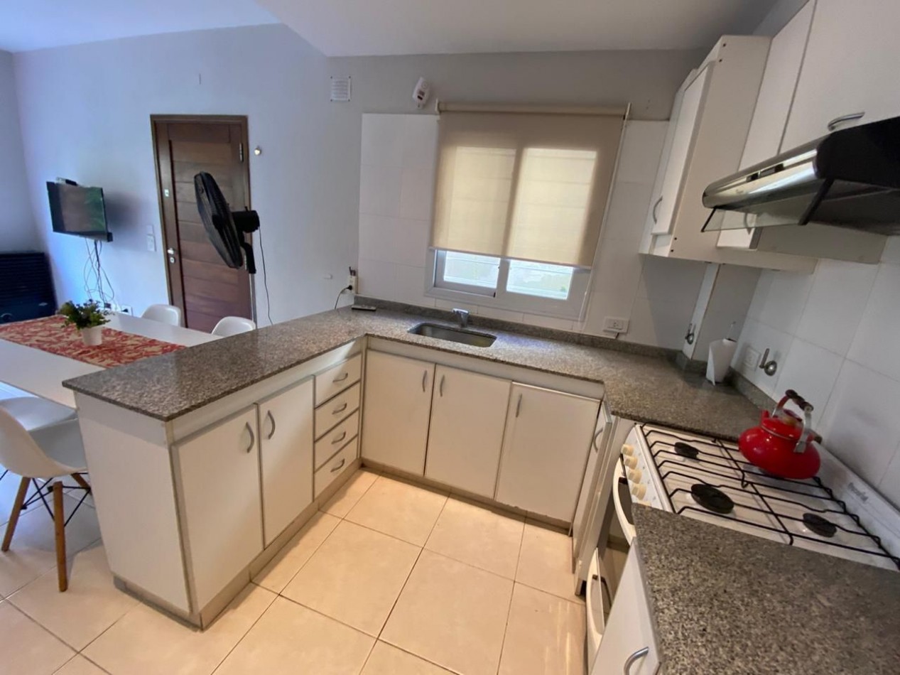 Departamento en venta, zona centrica de Pinamar.