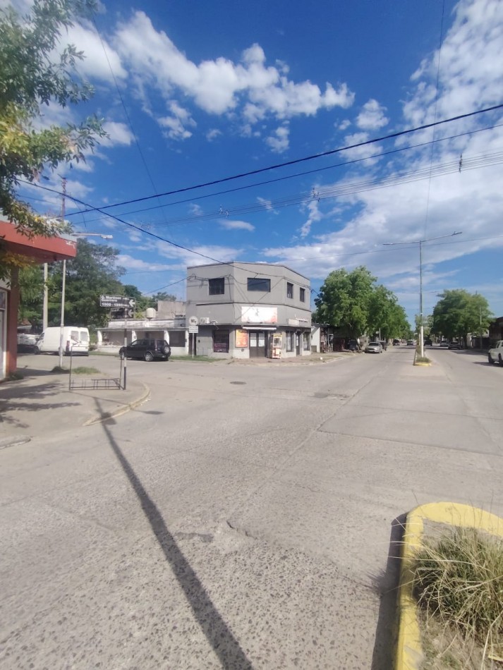Departamento en Gral madariaga, sobre avenida principal