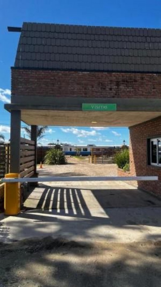 Lote en el country "La Victoria", ubicado en General Madariaga