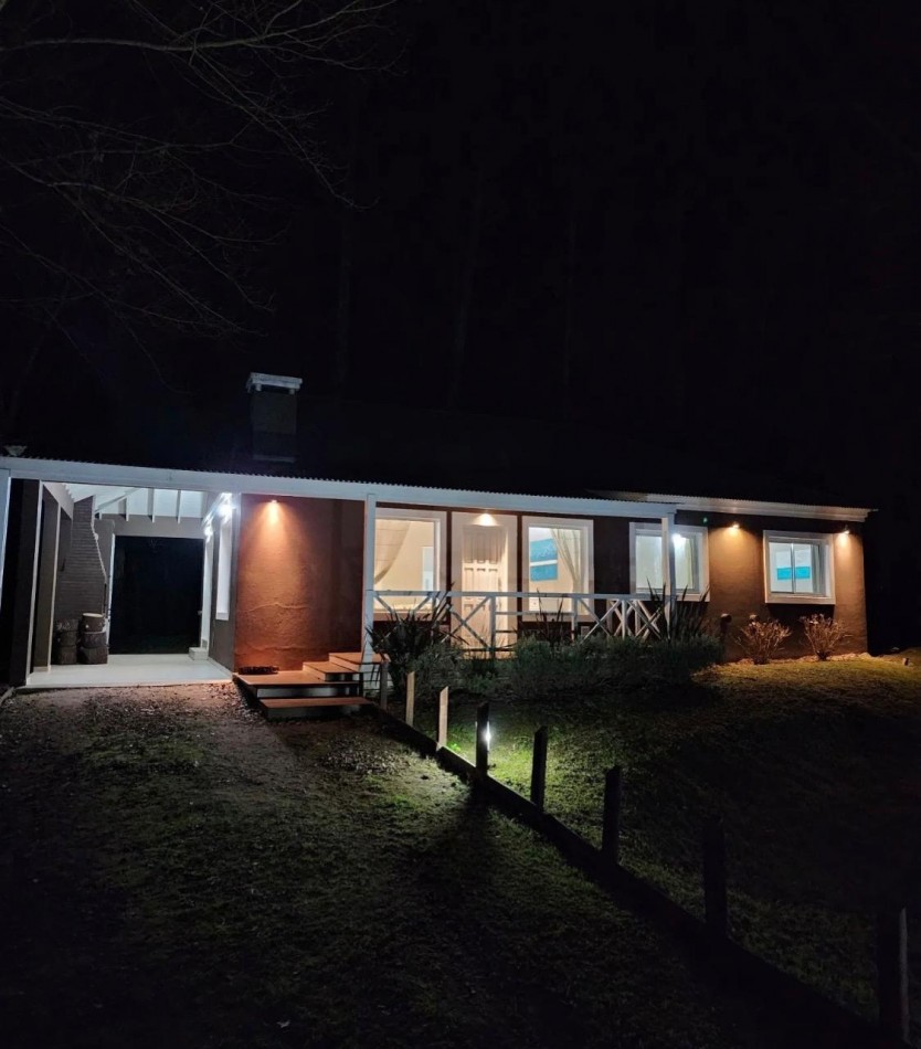 CASA EN VENTA CARILO