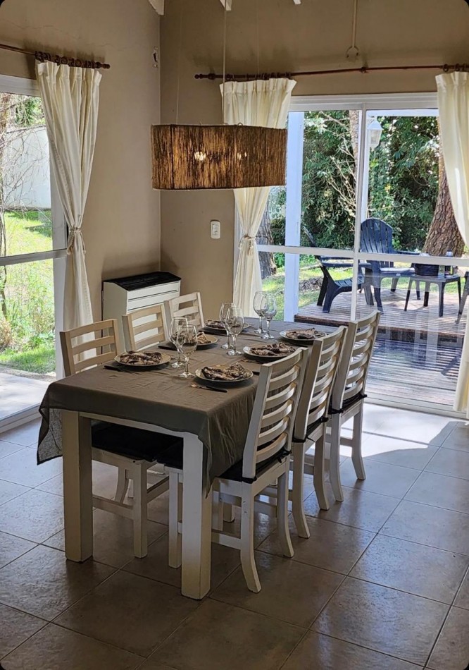 CASA EN VENTA CARILO