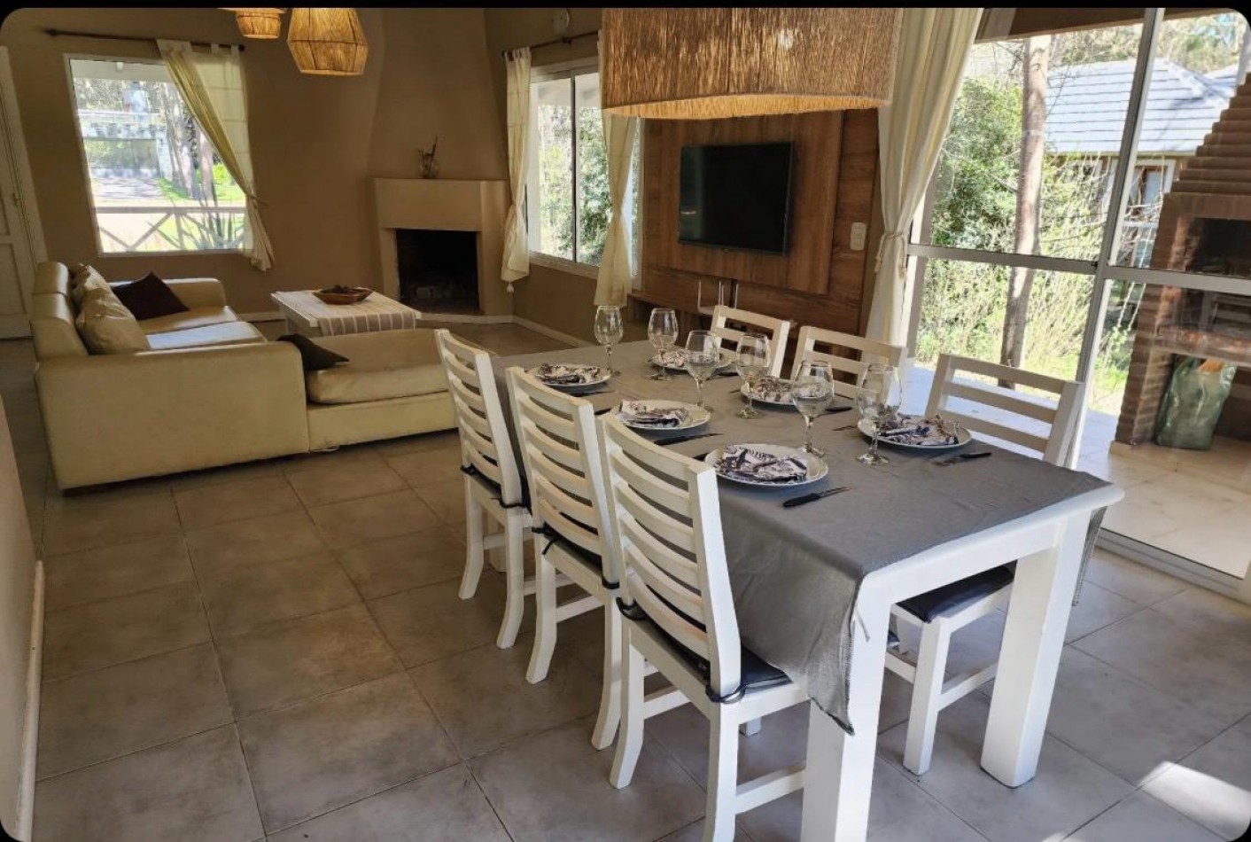 CASA EN VENTA CARILO