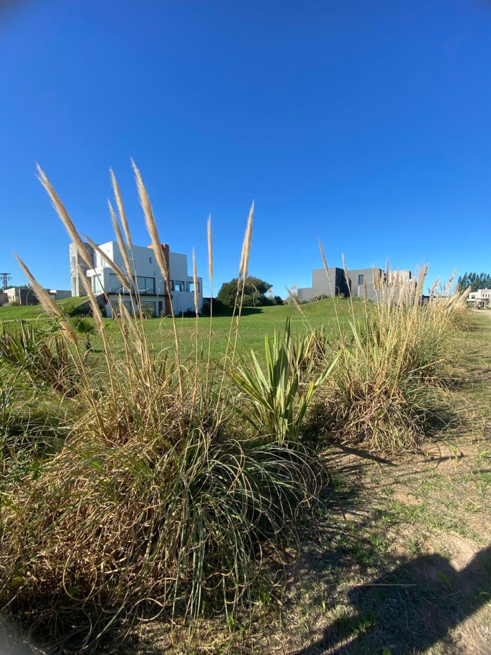 LOTE  412 VENTA EN COSTA ESMERALDA  BARRIO ECUESTRE