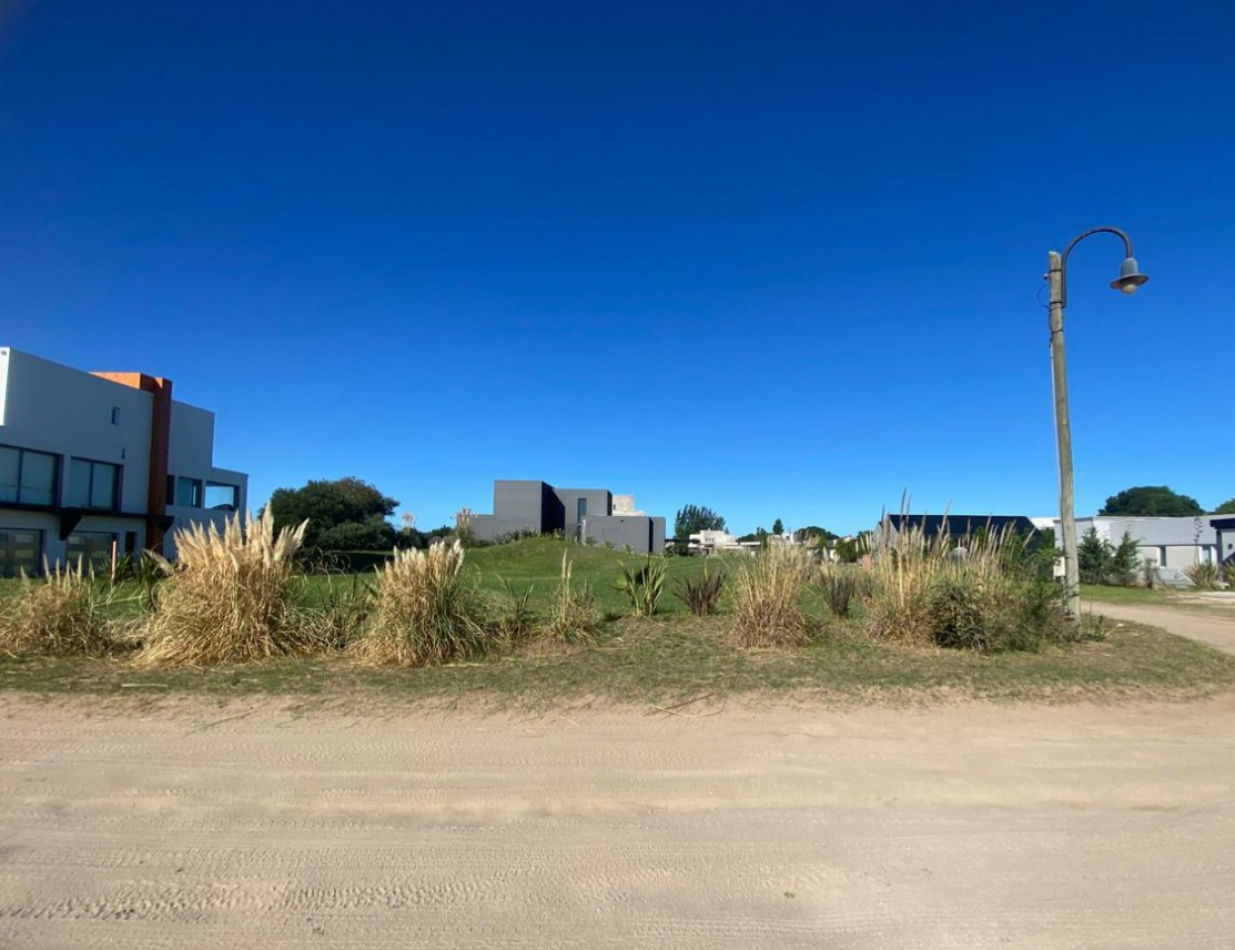 LOTE  412 VENTA EN COSTA ESMERALDA  BARRIO ECUESTRE