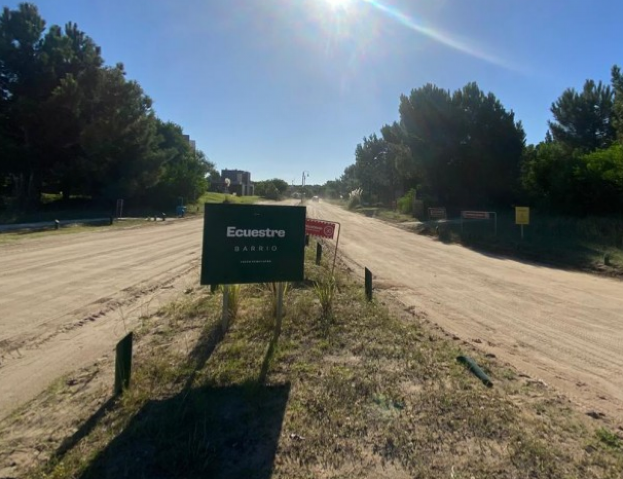 LOTE  412 VENTA EN COSTA ESMERALDA  BARRIO ECUESTRE