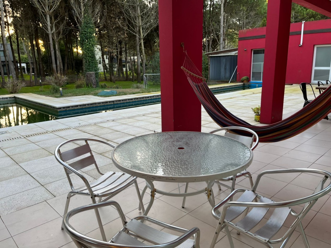 Casa de diseño en barrio privado La Herradura