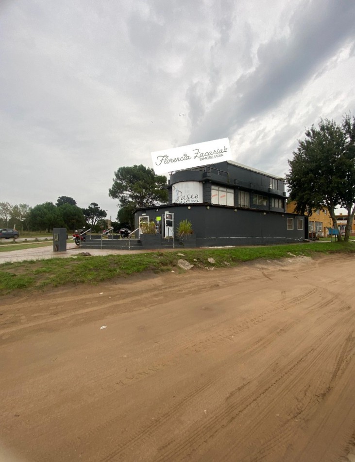 LOCALES EN OSTENDE -VENTA EN BLOQUE - GRAN OPORTUNIDAD PARA DESARROLLO COMERCIAL