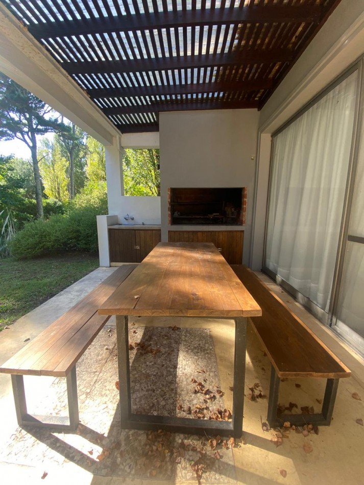 CASA VENTA EN PINAMAR -BARRIO CERRADO TERRAZAS AL GOLF