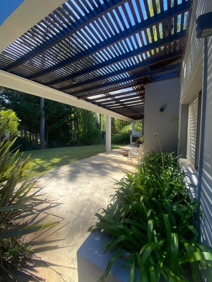 CASA VENTA EN PINAMAR -BARRIO CERRADO TERRAZAS AL GOLF