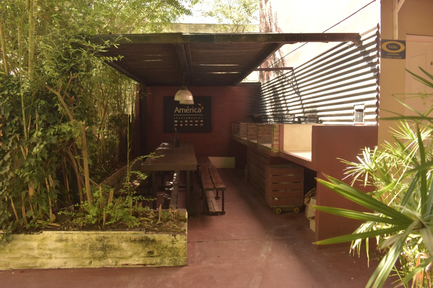 DEPARTAMENTO  VENTA PLENO CENTRO PINAMAR 