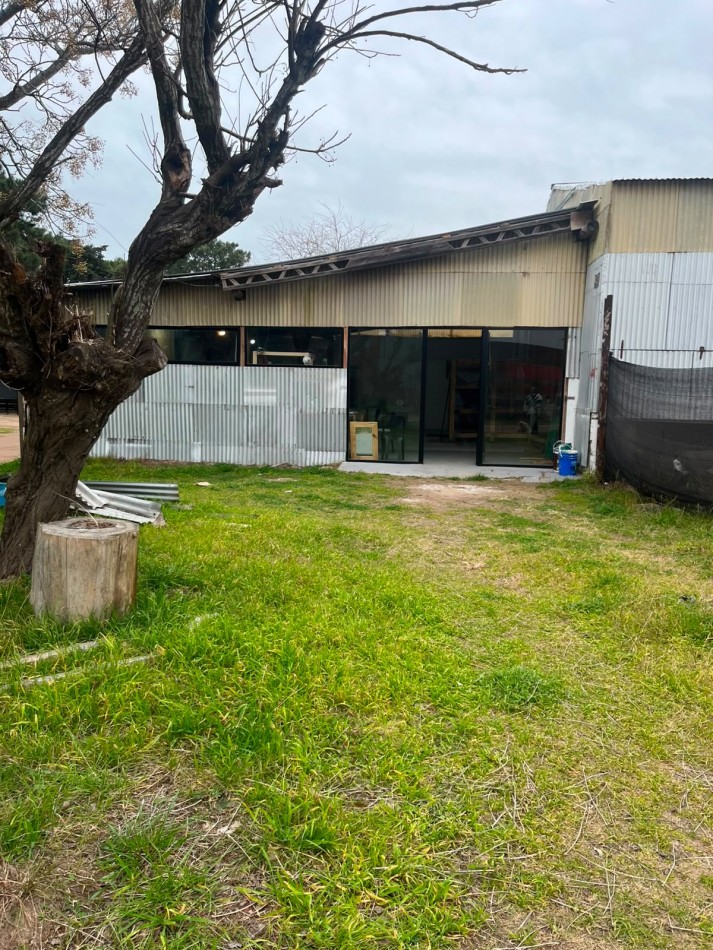 Galpon de 100 m² en Alquiler - Excelente Acceso desde Colectora Ruta 11