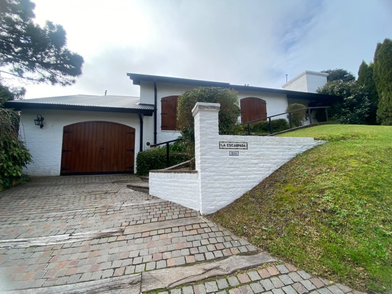 VENTA - Residencia de Categoria con Lote Independiente Incluido | Centro Golf - Pinamar