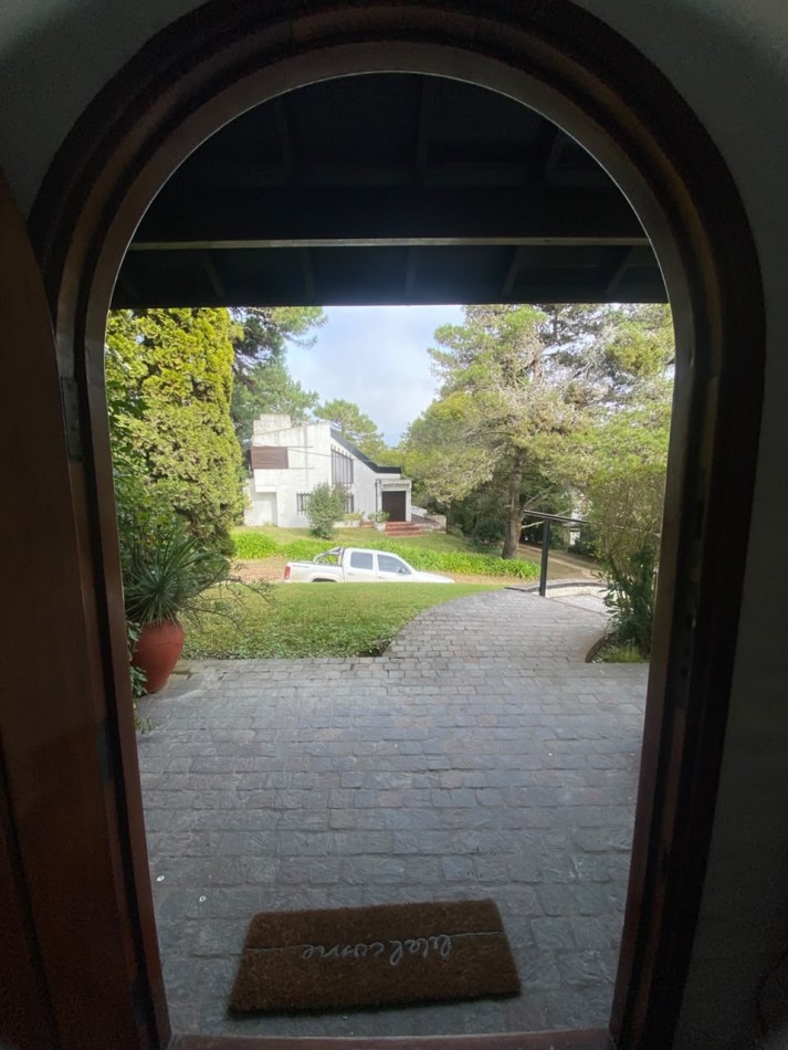 VENTA - Residencia de Categoria con Lote Independiente Incluido | Centro Golf - Pinamar