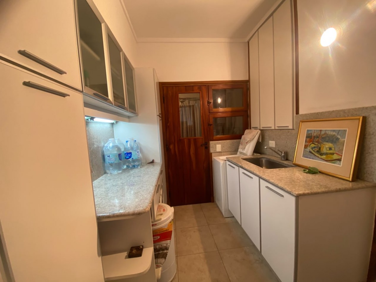 VENTA - Residencia de Categoria con Lote Independiente Incluido | Centro Golf - Pinamar