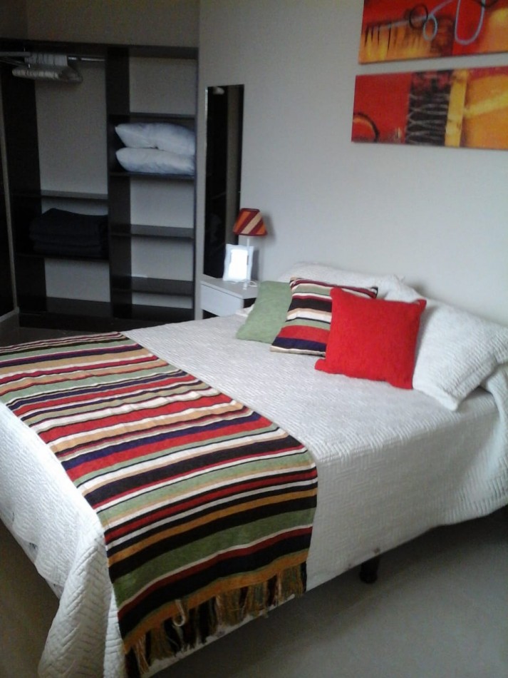 Departamento Amoblado con Cochera en Pinamar Centro