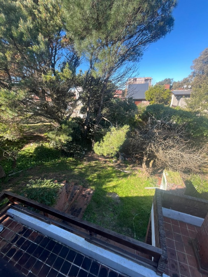 CASA VENTA EN OSTENDE A 300 METROS DEL MAR LOTE MULTIFAMILIAR