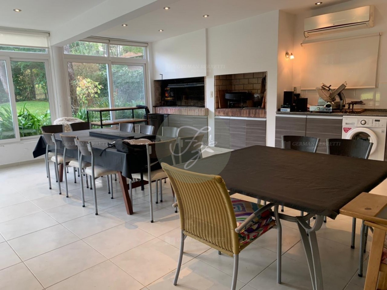 Espectacular casa en Pinamar Norte