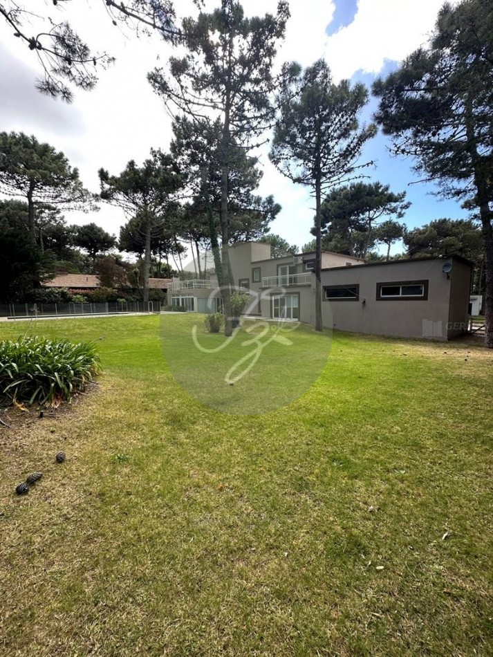 Espectacular casa en Pinamar Norte