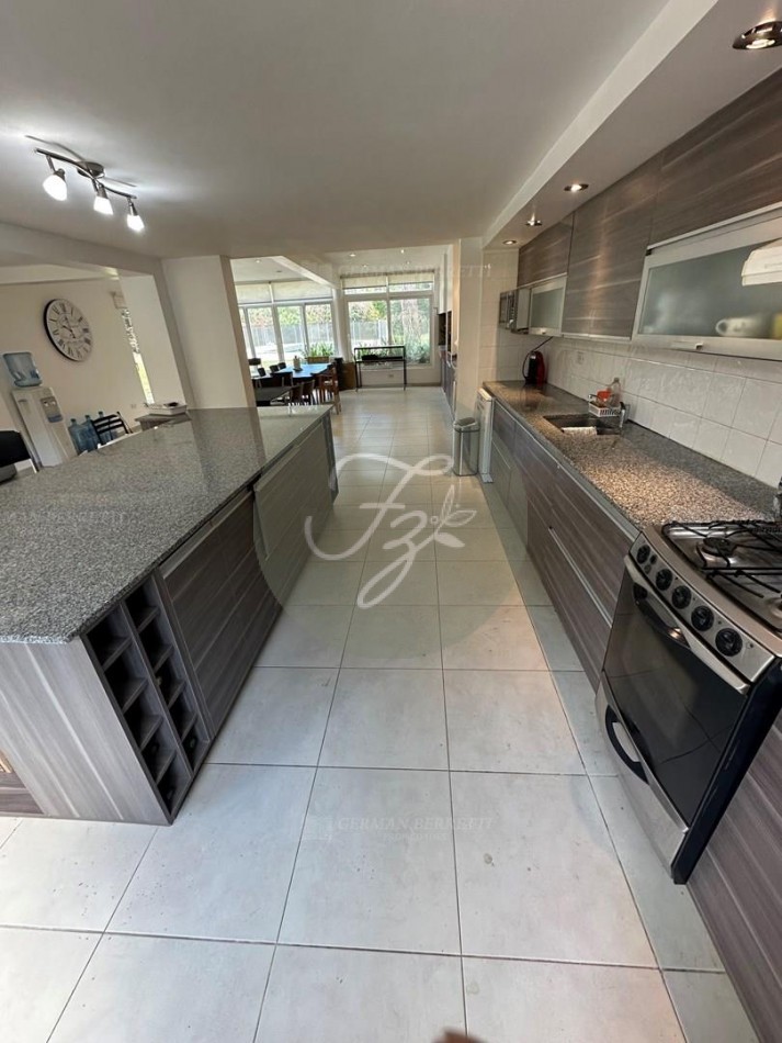 Espectacular casa en Pinamar Norte