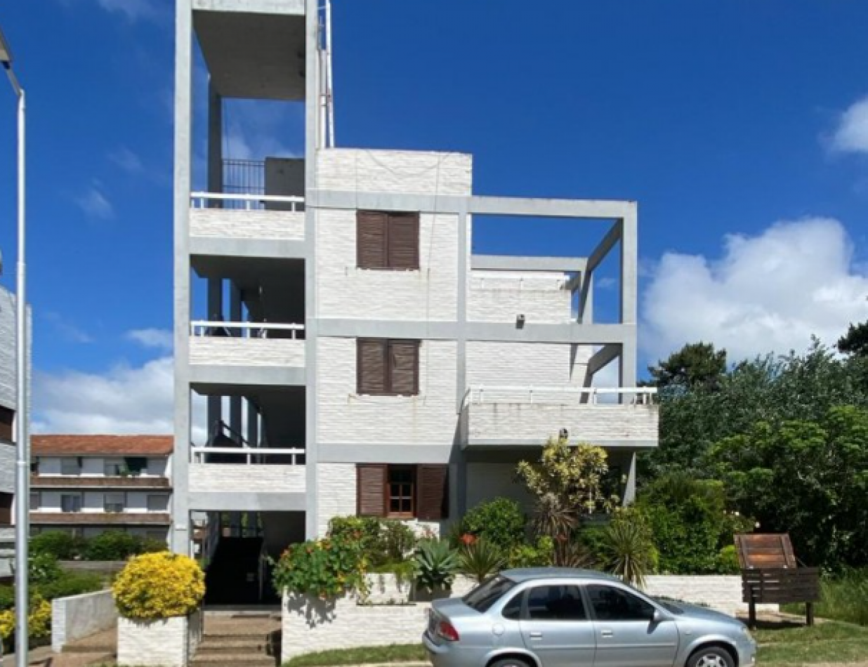 Departamento en Pinamar, a 200 metros de la playa.