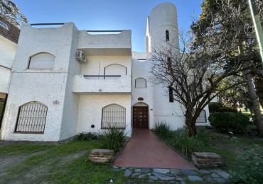 Monoambiente en Pinamar centro.