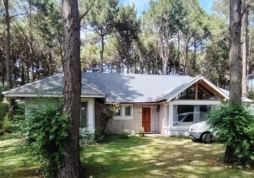 CASA EN ALQUILER TEMPORARIO, PINAMAR NORTE A 300 METROS DEL MAR.