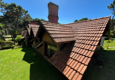 Hermosa casa en alquiler temporario en Pinamar.