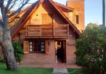 CASA VENTA EN OSTENDE A 300 METROS DEL MAR -SOBRE LOTE MULTIFAMILIAR