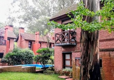 DUPLEX EN CONDOMINIO CON PILETA  VENTA  4 AMBIENTES  PINAMAR